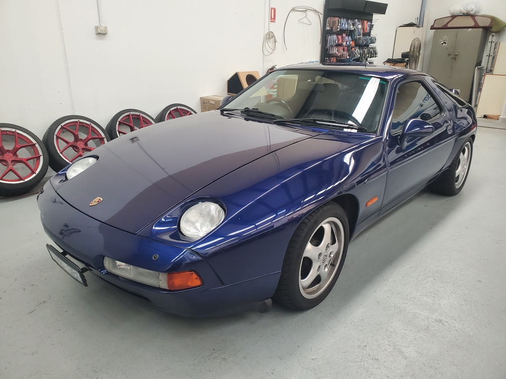 Porsche 928 GTS Ariel Antenna Installation - Car Audio & Visual ...